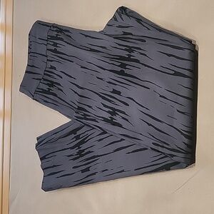 Krazy Larry, Size 8 Gray & Black Pull On Style Pants, Excellent Used Condition